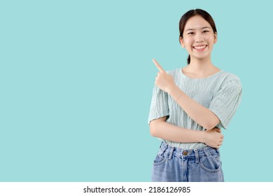 Asian Pretty Girl Standing Over Isolated Stock Photo 2186126985 ...