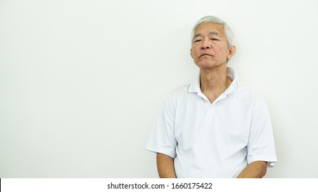 Asian Senior Elder Hopeless After Economic Break Down From Covid-19 Outbreak No Money And Loose Job