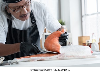 https://image.shutterstock.com/image-photo/asian-senior-man-chef-black-260nw-2183291041.jpg