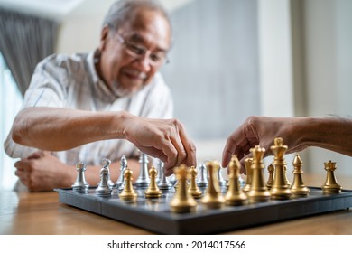 1,253 Asian man playing chess Images, Stock Photos & Vectors | Shutterstock