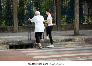 Old woman vs girl