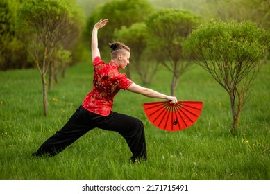 Asian Woman Fan Trains Tai Chi Stock Photo 2171715491 | Shutterstock