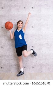 The Asian Woman Who Plays Basketball