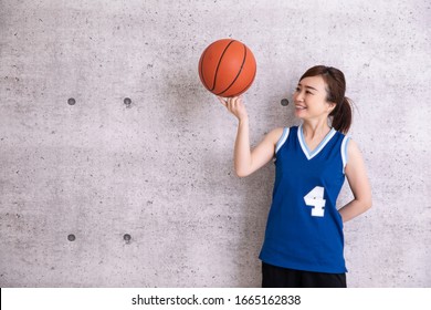 The Asian Woman Who Plays Basketball