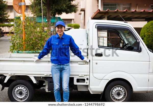 Asian women and light\
trucks