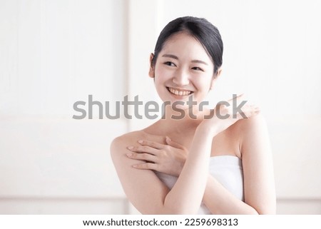 Asian women who do skin care