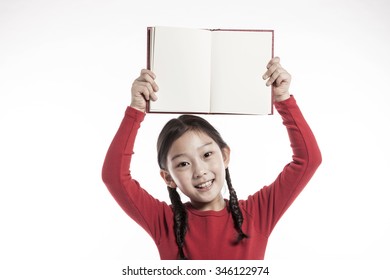 873 Chinese reading newspaper Images, Stock Photos & Vectors | Shutterstock