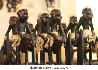 asmat sculpture from Papua