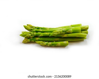asparagus isolated on white background