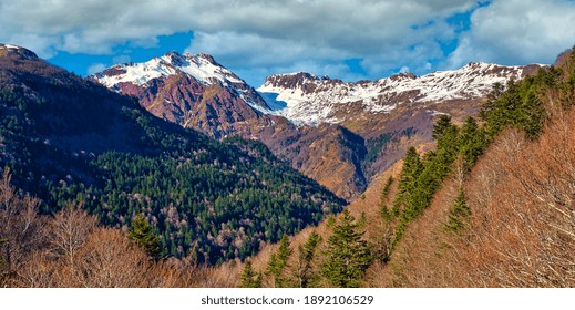 Aspe Valley At Pyrénées National Park  Parc National Des Pyrénées  Pyrénées-Atlantiques  Pyrenees  Nouvelle-Aquitaine  France  Europe