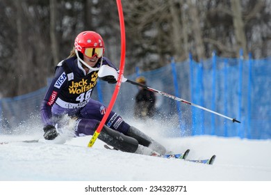 ASPEN, CO - November 30: Hailey Duke At The Audi FIS Ski World Cup  Slalom Race In Aspen, CO On November 30, 2014