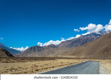 20,964 Nepal road Images, Stock Photos & Vectors | Shutterstock