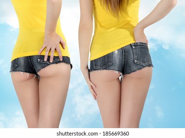 Pics Of Girls In Shorts