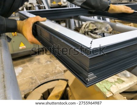 Assembling a window frame from an aluminum profile