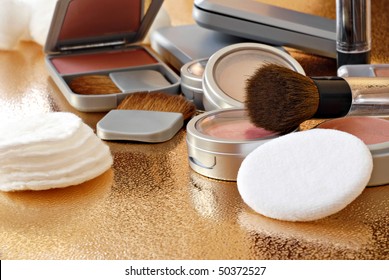 Maquillage Fond De Teint Images Stock Photos Vectors Shutterstock