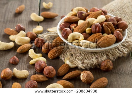 Assorted nuts (almonds, hazelnuts, cashews, peanuts)
