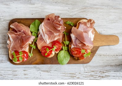 Ham Spanish Spanish Pork Food Serrano Appetizer Traditional Snack Gourmet Meat Meat Cured Prosciutto Spain Jamon Background Tapas Bread Cuisine Mediterranean Iberico Wooden Iberian Network Italian Gastronomy Bilder Stockfoton Och Vektorer Med