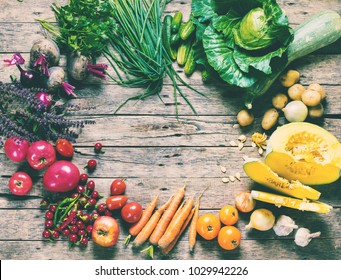 Assortment Fresh Organic Vegetables Scattered Wooden Background Rainbow Colored Nature Country Style Market Concept Local Garden Produce Clean Food Eating Dieting Toned