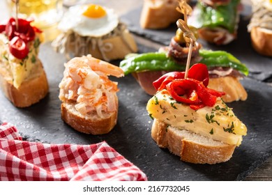 3,404 Spanish pintxos Images, Stock Photos & Vectors | Shutterstock