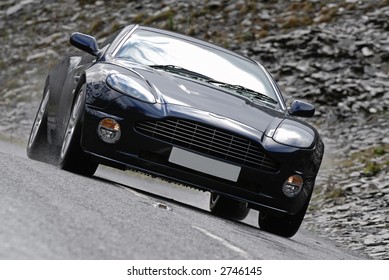 Aston Martin Vanquish S