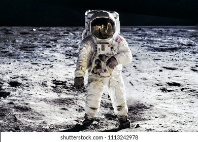 Astronaut On Lunar Moon Landing Mission Stock Photo 1113242978 ...