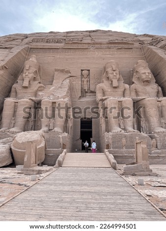 Aswan - Abusimble tump -temple - ramsis II - travel