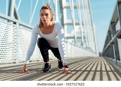 4,535 Running Start Pose Images, Stock Photos & Vectors | Shutterstock