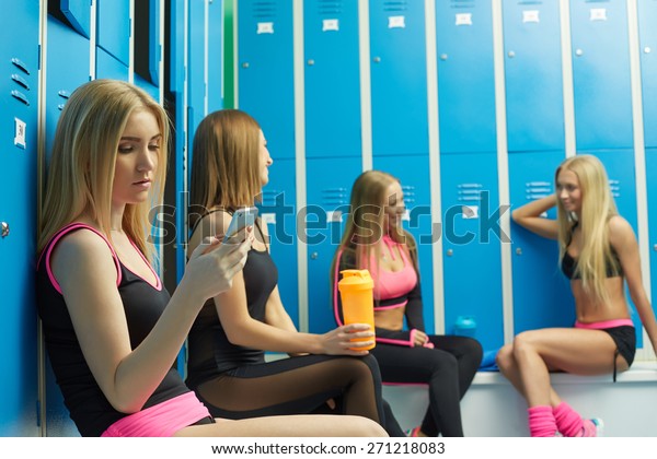 Dressing Room Teens