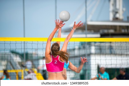 101 Beach volleyball hand signal Images, Stock Photos & Vectors ...