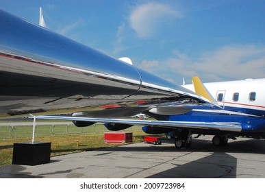 Atlanata, USA - Sep.25.2007: The Wing Leading Edge Of Bombardier Global 5000 At NBAA 2007 Exibition