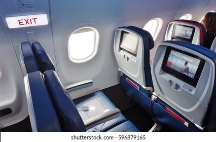 Delta Airlines Images Stock Photos Vectors Shutterstock