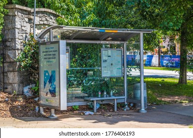 Atlanta, Ga / USA - 07 15 20: Marta Transit Bus Stop Waiting Area And Trash Build Up 