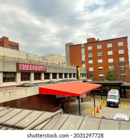 Atlanta, GA USA - March 26, 2021:  The Exterior Emergency Room Sign At Piedmont Hospital In Atlanta, GA.