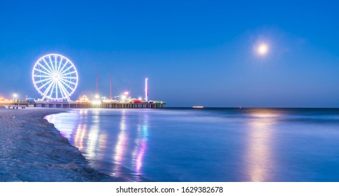 Atlantic City,new Jersey,usa. 09-04-17: Atlantic City Boardwalk At Night.