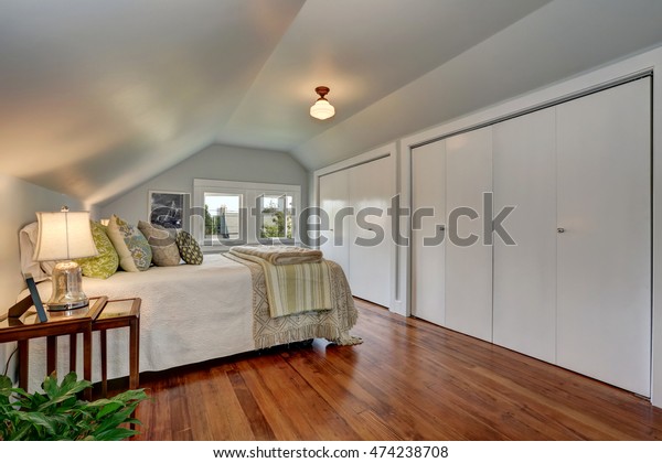 Attic Bedroom Interior Vaulted Ceiling Hardwood Royalty