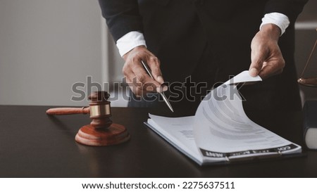 Attorneys or lawyers are advising clients in defamation cases, they are collecting evidence to bring charges against the parties for damages. The concept of defamation case counseling.
