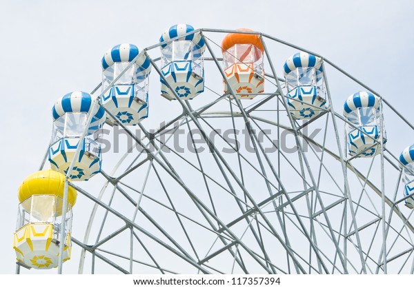 Attraction Ferris
wheel