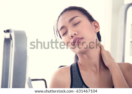 Archivegalls com asian Asian women with stretched necks
