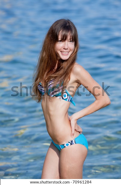 Young Bikini Foto