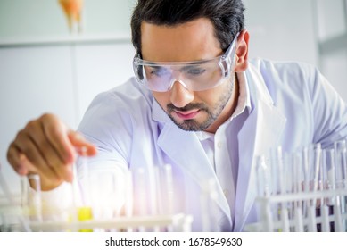 Laboratoire Chimie Images Photos Et Images Vectorielles De Stock Shutterstock