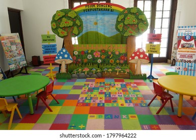 attractive interior design interior children's play area in the room in Bank Mandiri library building on Jalan Darmo, Surabaya, East Java, Indonesia (surabaya, september 9 2019)                       