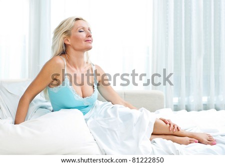 sexy mature picture Finding femme lesbians