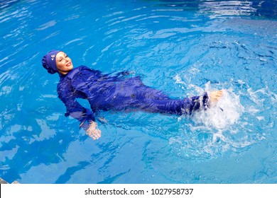 hijab for swimming