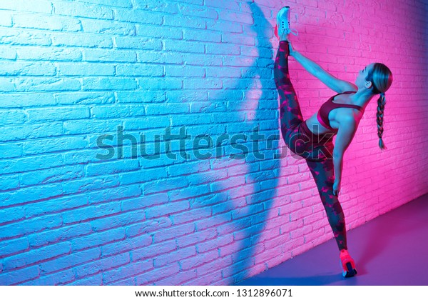 Attractive Young Slim Gymnast Woman Sports 스톡 사진지금 편집 1312896071 
