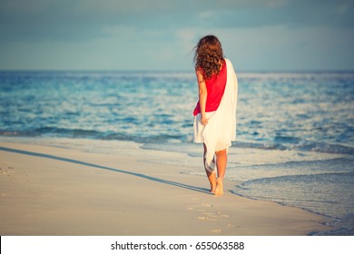 4,378 Sexy woman walking away Stock Photos, Images & Photography ...