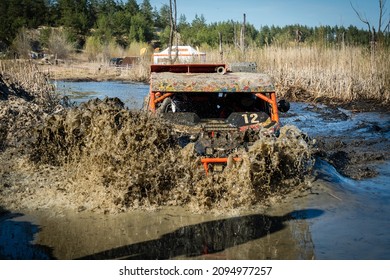 ATV And UTV Riding In Hard Track With Huge Mud Splash. Amateur Competitions. 4x4