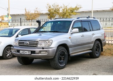 Atyrau, Kazakhstan - October 5, 2022: Offroad Car Toyota Land Cruiser 100 In The City Street.