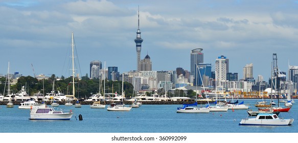 AUCKLAND - JAN 11 2016:Panoramic View Of Auckland City Skyline.One Of Auckland's Nicknames Is The City Of Sails From The Popularity Of Sailing In The Region As 1 In 3 Auckland Households Owning A Boat