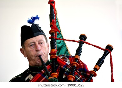 5,761 Pipe player Images, Stock Photos & Vectors | Shutterstock