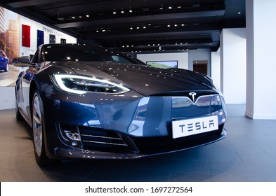 AUCKLAND, NEW ZEALAND - April 4, 2020: Silver Tesla Model S in auckland, new zealand showroom